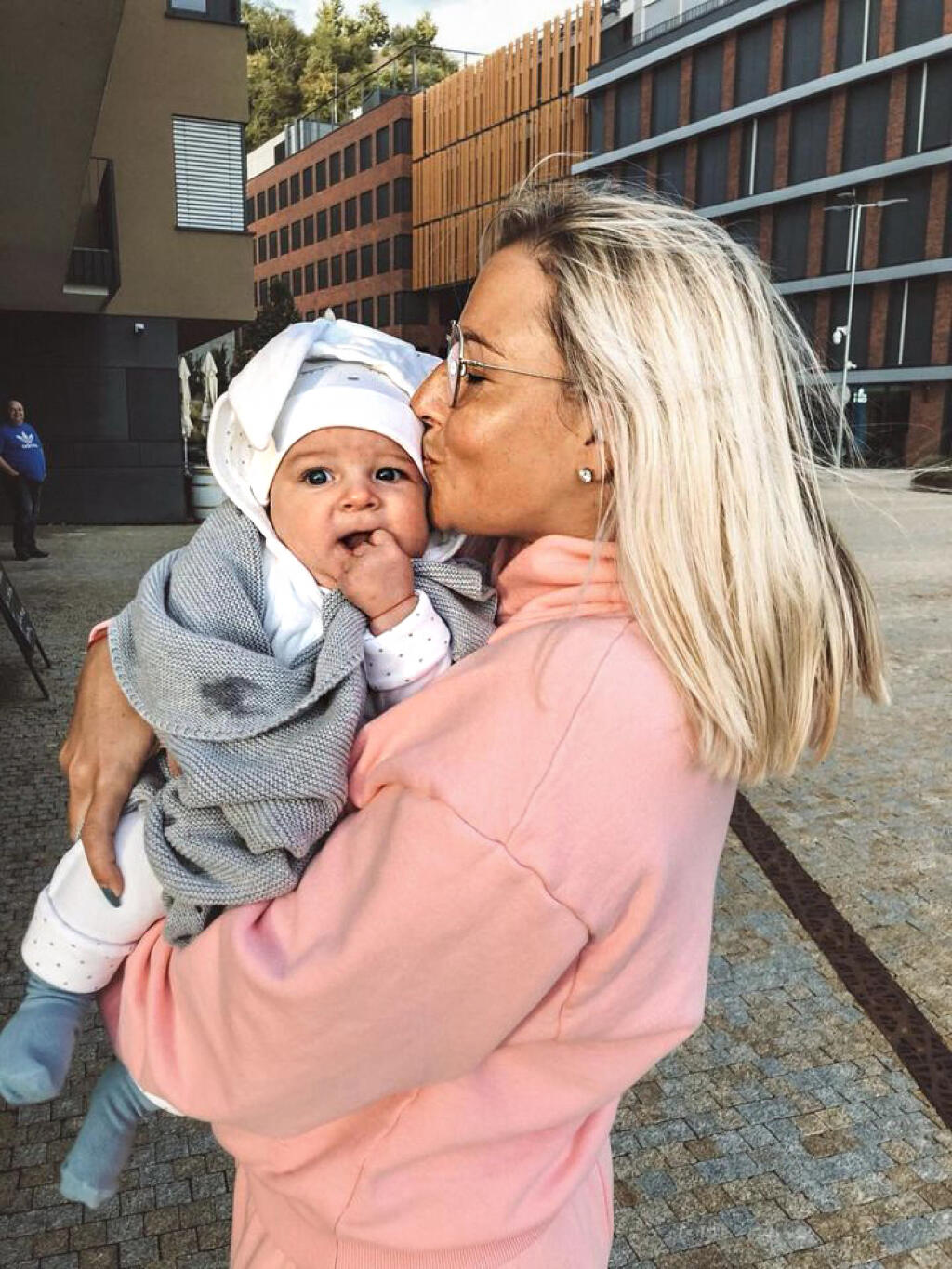 Dominika Cibuľková so synom Jakubkom
