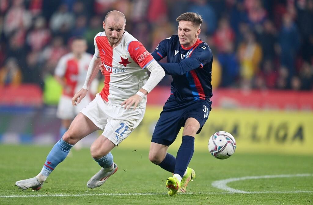 Michael Krmenčík v zápase proti svojmu bývalému klubu.