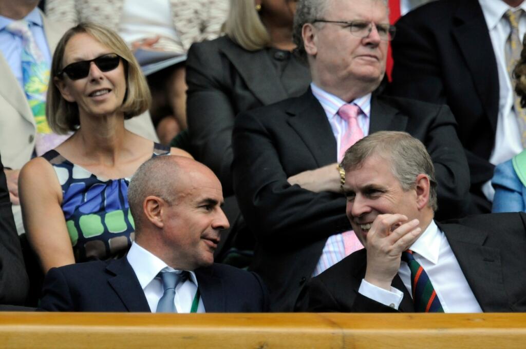 Na Wimbledone s princom Andrewom. Mali za sebou aj spoločnú plavbu na jachte v Thajsku.