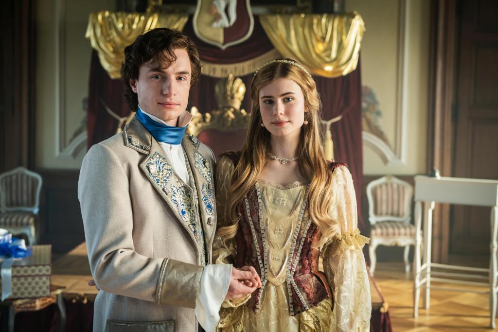 Oskar Hes a Sofie Anna Švehlíková ako princ a princezná..