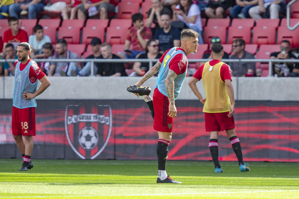 V duely 10. kola Fortuna ligy sa stretol FC Spartak Trnava a DAC Dunajská streda. Tento zápas bol posledný pre stopéra Spartaka Martina Škrtela.
