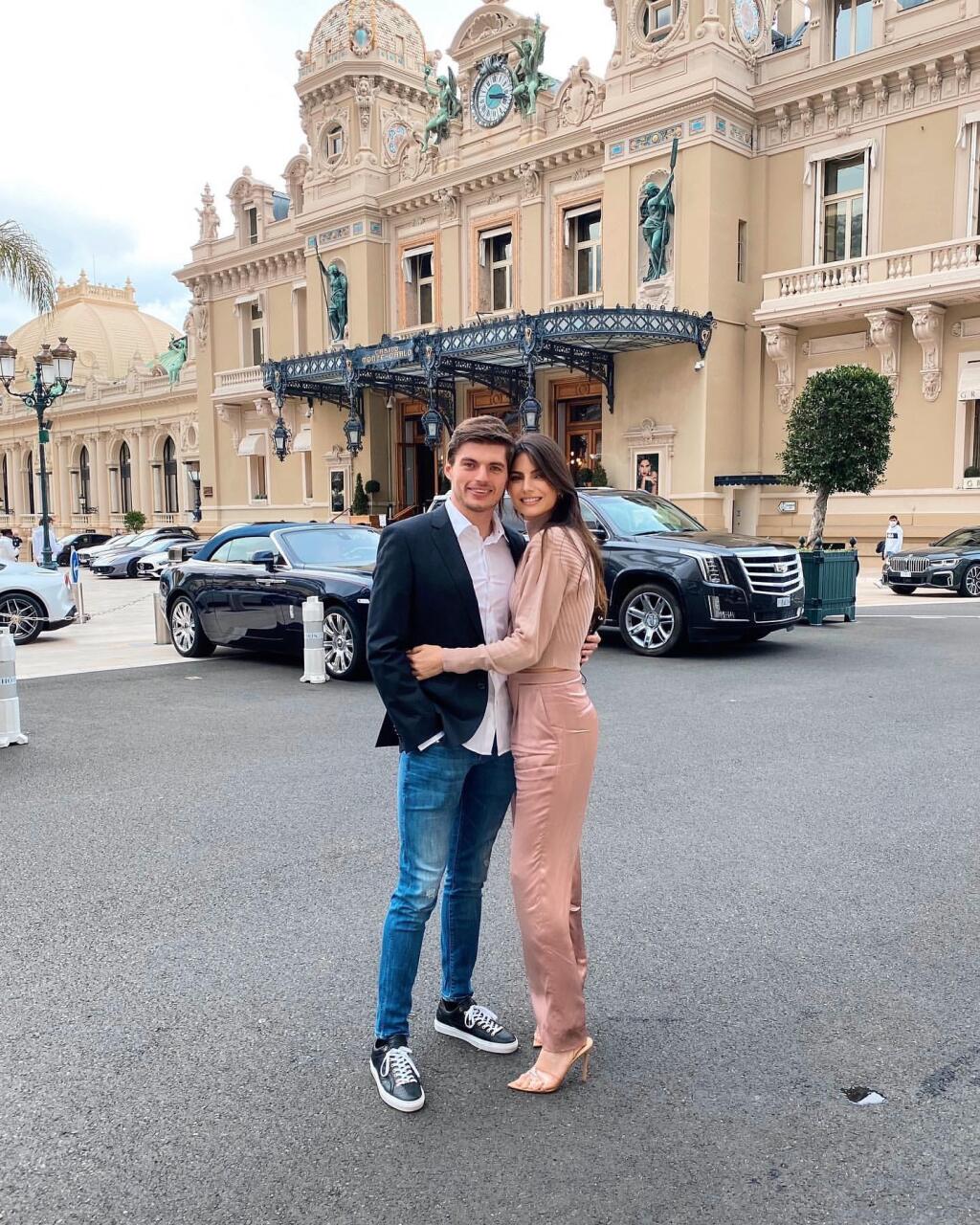 Kelly Piquetová podporuje Verstappena na väčšine podujatí formuly 1.