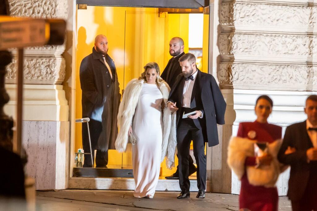Dominika Cibulková s manželom Michalom sa taktiež bavili na plese do hlbokej noci.