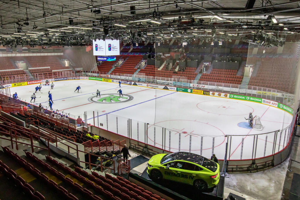 Slovenskí hokejoví reprezentanti budú hrať svoje zápasy v Helsinki Ice hall. Na snímke je tréning Talianskej reprezenácie.