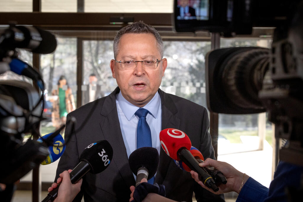 79. schôdza - Úrad vlády Slovenskej republiky. Na snímke je Ladislav Kamenický, minister financií Slovenskej republiky.