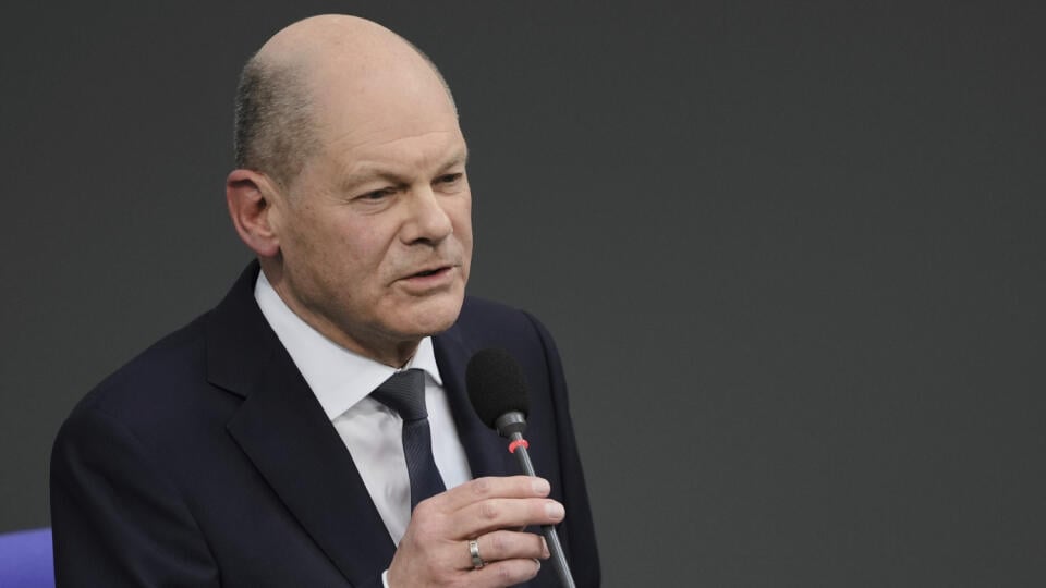 JB 27 Berlín - Nemecký kancelár Olaf Scholz odpovedá na otázky poslancov počas zasadnutia nemeckého parlamentu Bundestag v Berlíne 13. marca 2024. Hlavnou témou je dodanie systému Taurus pre Ukrajinu. FOTO TASR/AP
German Chancellor Olaf Scholz answers questions from lawmakers at the German parliament Bundestag in Berlin, Wednesday, March 13, 2024. (AP Photo/Markus Schreiber)