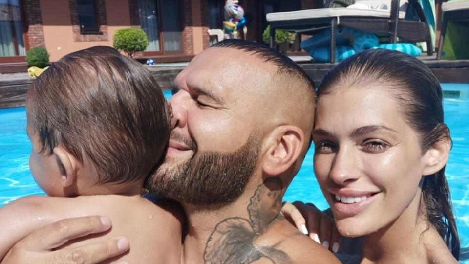Jasmina s Rytmusom prehovorili o adopcii dieťaťa. Pribudne Sanelovi súrodenec?