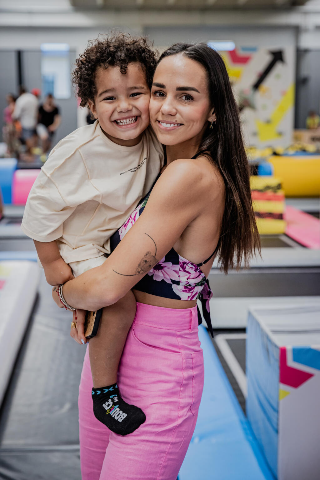 Michaela Gargano so synom Leom počas slávnostného otvorenia Bounce Park 17, najväčšieho športovo zábavného parku na Slovensku.