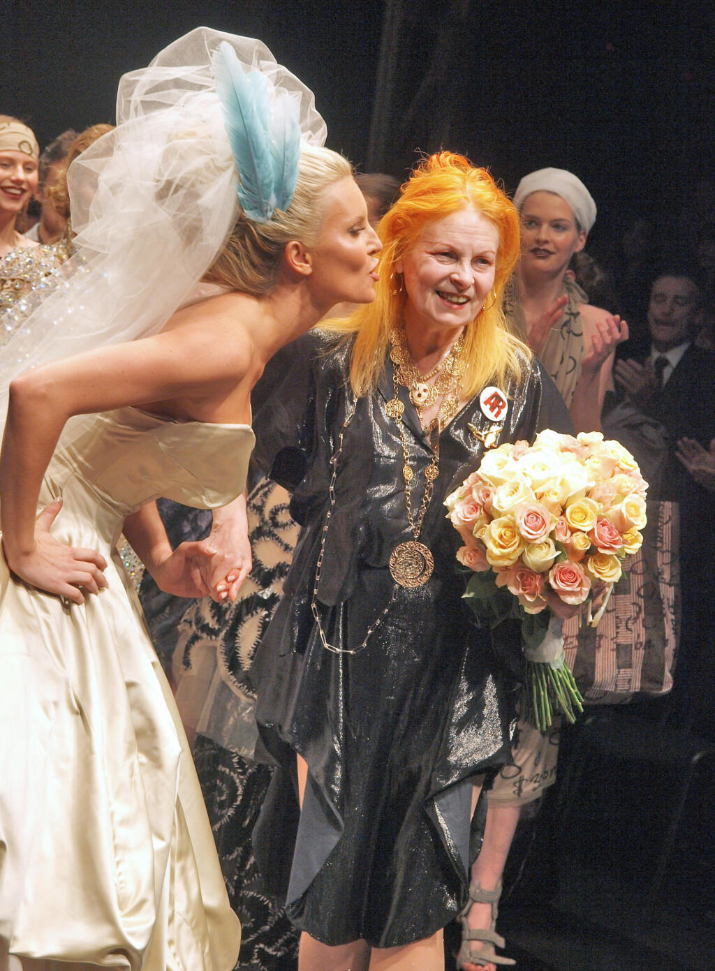 Simona Krainová s Vivienne Westwood a v kultových šatách zo Sexu v meste.