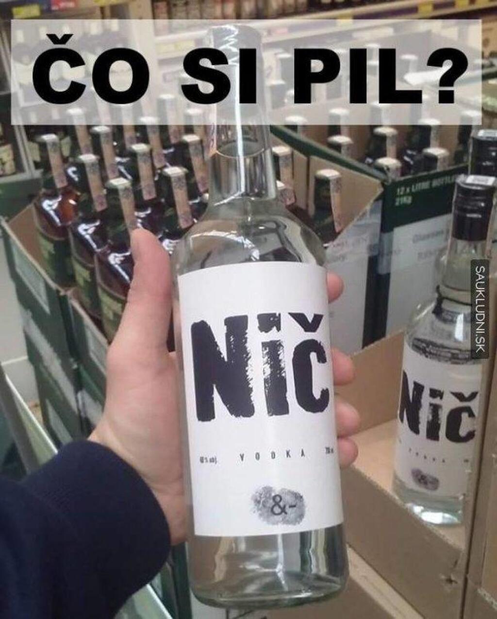 Moderátor Bičan je tvárou kampane pre novú vodku Nič