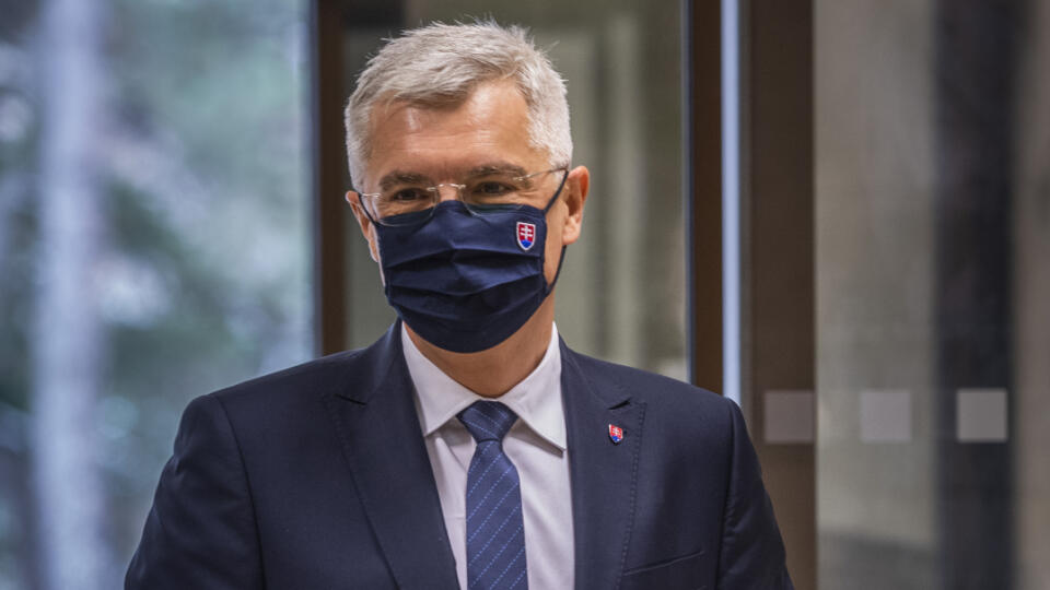 Na snímke minister zahraničných vecí a európskych záležitostí SR Ivan Korčok (nominant SaS) prichádza na 66. rokovanie vlády SR v Bratislave 13. januára 2021. FOTO TASR - Jaroslav Novák