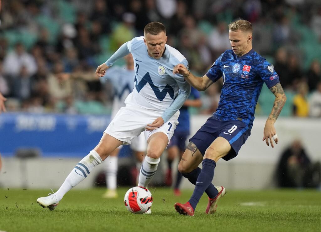 Borbélyho hodnotenie: Hral síce na svojej pozícii, ale vie hrať aj lepšie. Mal by eliminovať lacné straty lôpt a viac uplatniť svoj prehľad v hre. Vzhľadom na svoju technickú vybavenosť až príliš často zbytočne strácal lopty.
