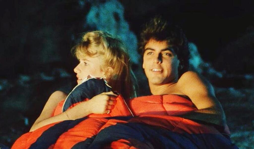 George Clooney: Grizzly II: The Concert (1983): Diváci si ho obľúbili v seriálovej Pohotovosti a preslávil sa v Dannyho parťákoch, debutoval však roky predtým v horore o obrovskom ľudožravom medveďovi, ktorý ho zmrzačil počas radovánok s milenkou. Film sa nikdy nedostal do oficiálnej distribúcie. Clooneyho kino-debut prišiel v roku 1987 a opäť bol hororový, s titulom Návrat do hrôzy.