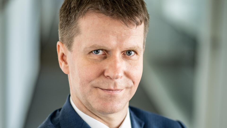 Miroslav Ovčarik, Amundi