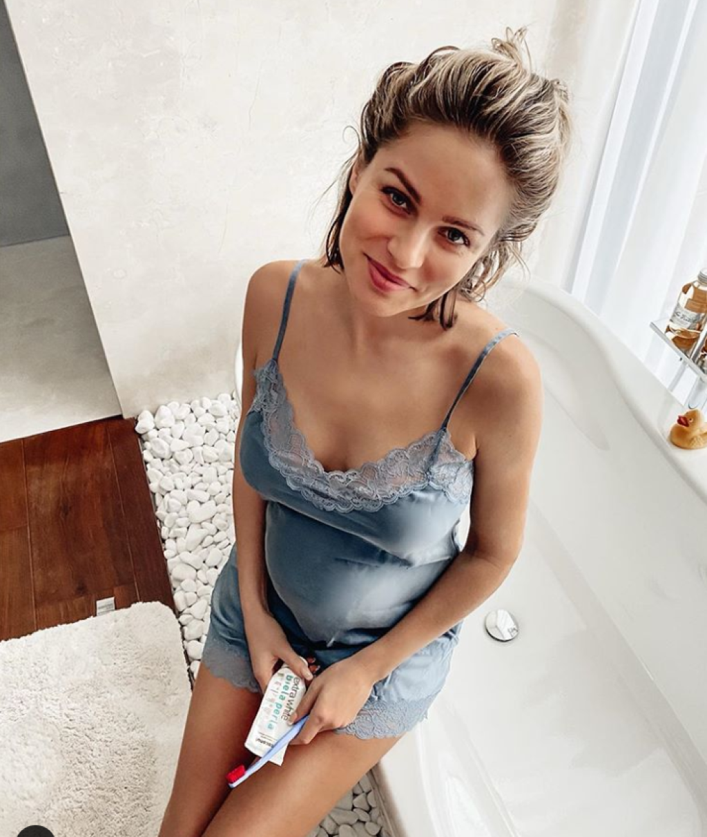 VAŇA S KAMIENKAMI Ivana Gáboríková má z kúpeľne hotové wellnes.