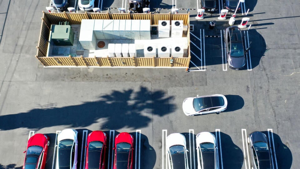 California Aims To Ban Gas Powered Cars By 2035