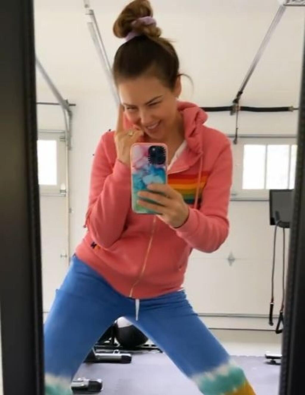 Thalía sa predviedla počas cvičenia v teplákoch a bez mejkapu.