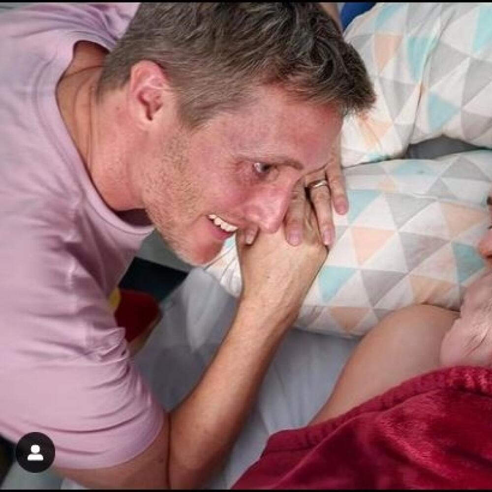 Veronika Cifrová Ostrihoňová porodila chlapčeka. Dali mu meno Šimon.
