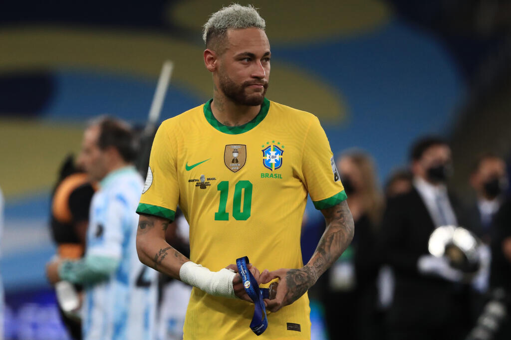 Neymar prežíval po záverečnom hvizde veľké sklamanie a neubránil sa ani slzám