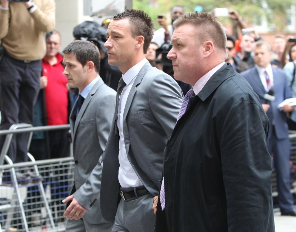 John Terry na súde v roku 2010, ktorý prehral.