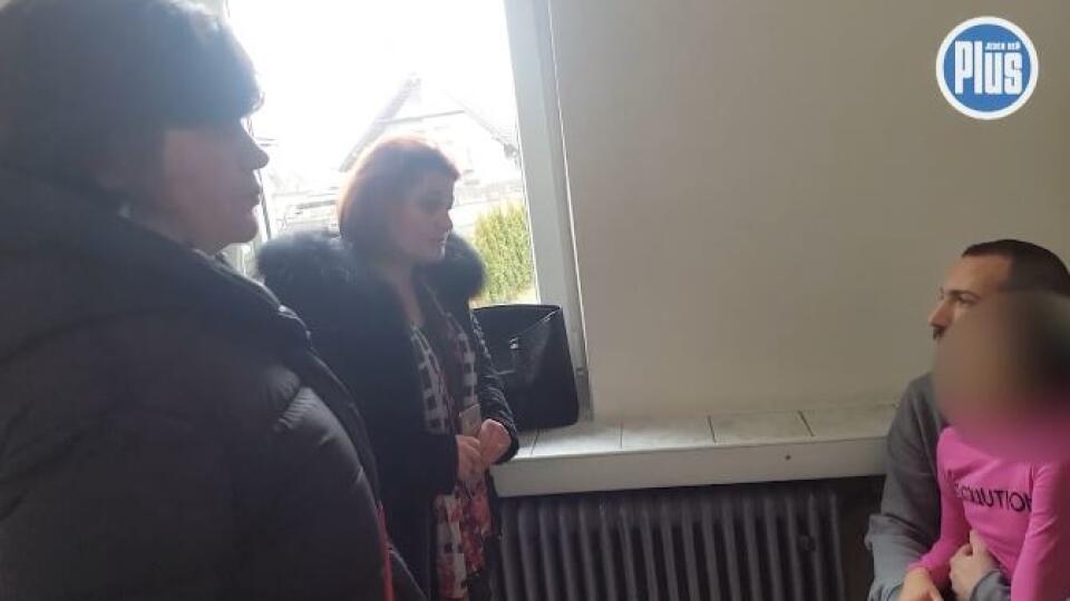 Poslankyňa Natália Blahová pri údajnom pokuse maloletej Terezky.