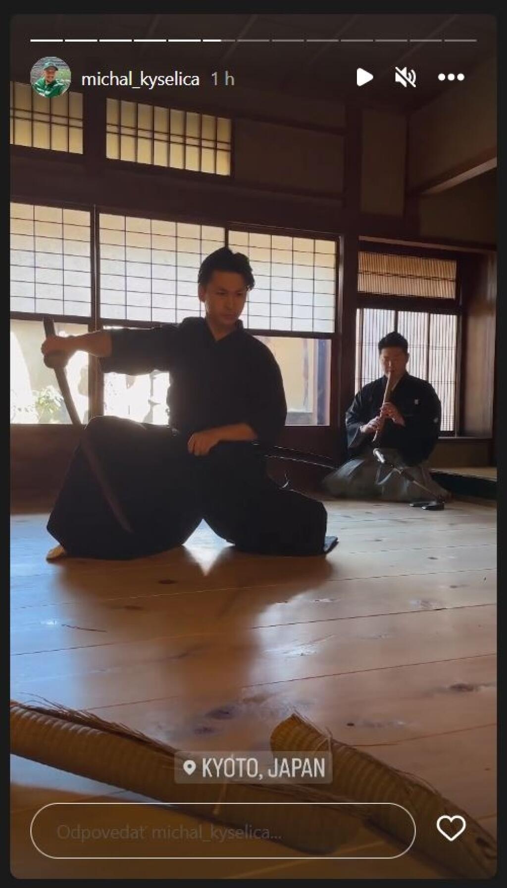 Vlhovej priateľ Michal v Japonsku obdivoval umenie samurajov.