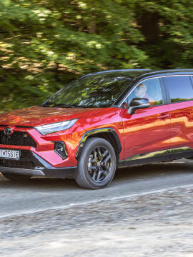 10 hybridných SUV, ktoré kombinujú výkon a ekológiu