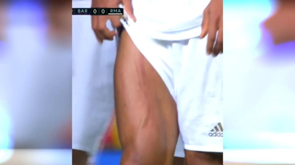 Slávne El Clasico medzi Barcelonou a Realom Madrid bolo plné sporných momentov