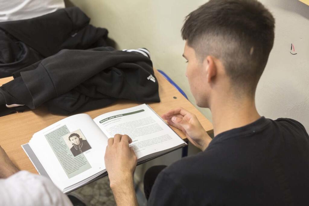 Diskusia so študentmi Gymnázia Karola Štúra v Modre