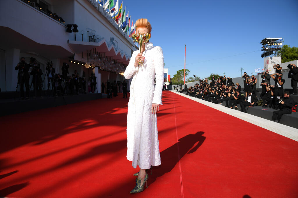 Herečka Tilda Swinton na festivale získala cenu za celoživotné zásluhy.