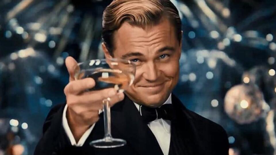 DiCaprio si tento rok Oscara opäť neodniesol, smútiť však nemusí. Síce bol nominovaný v kategórii najlepší herec za výkon vo filme Vtedy v Hollywoode, no aj keď nevyhral, domov si odniesol poriadne luxusnú cenu útechy – podobne ako ostatní neúspešní nominanti.