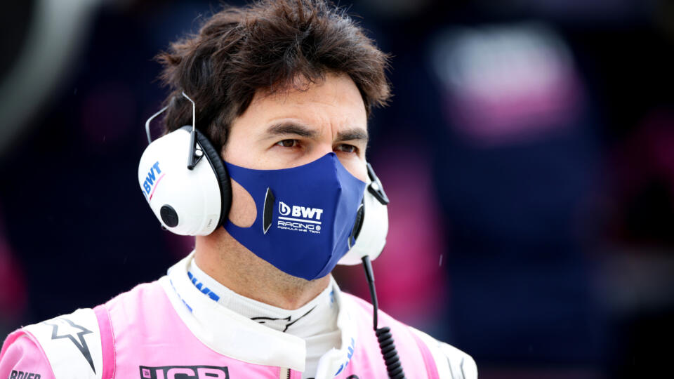 Sergio Perez sa stále nezbavil koronavírusu.