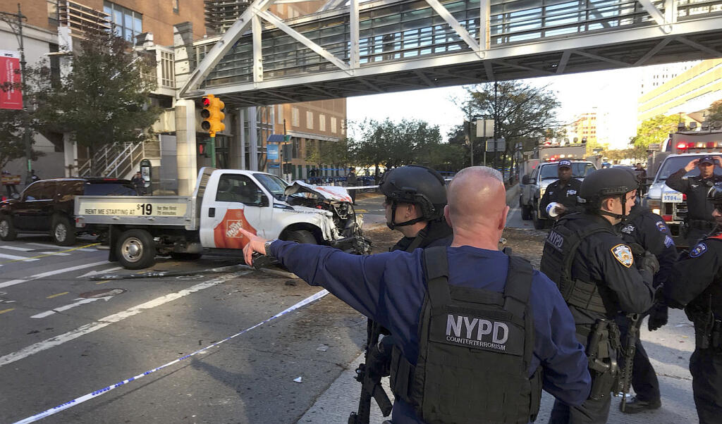 Na Manhattane vodič nákladného vozidla zrazil viacerých ľudí