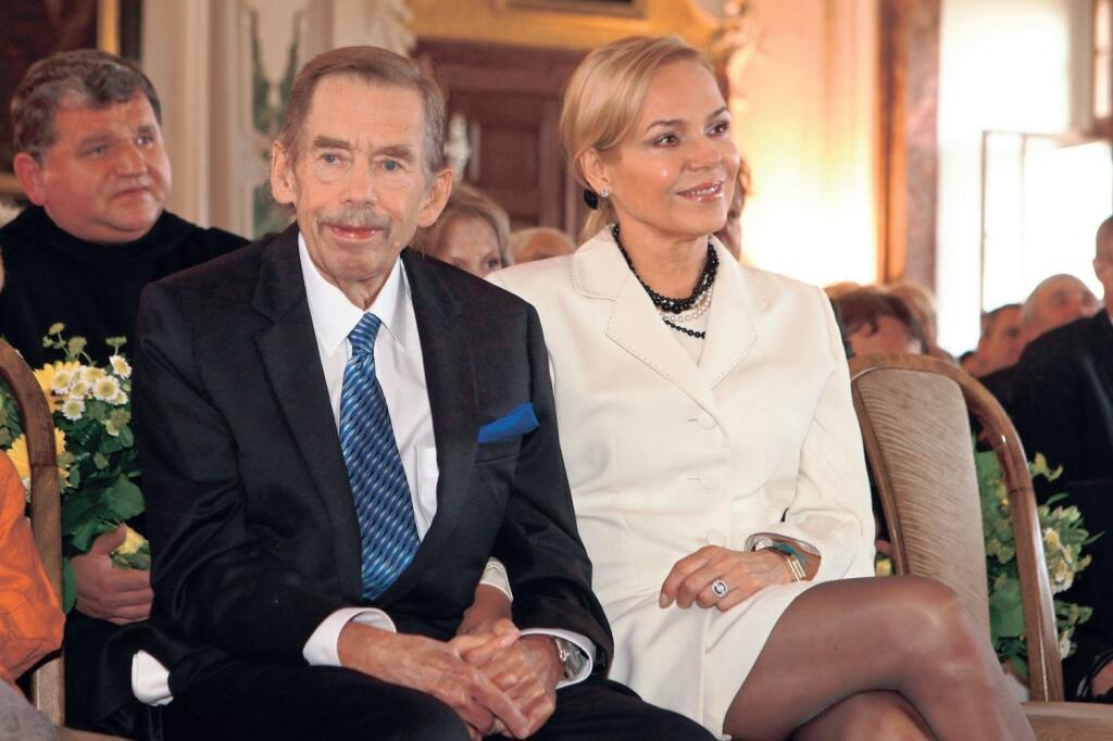Václav Havel akoby tušil, že sa blíži jeho čas a na manželku Dagmar prepísal majetok.
