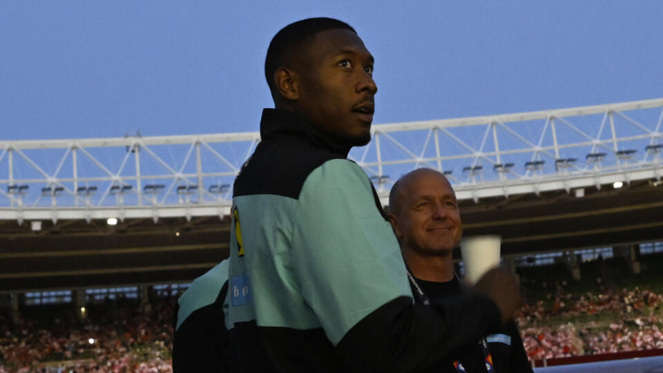 Na snímke v popredí rakúsky futbalista v službách Realu Madrid David Alaba.
