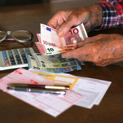 Je to vonku: Seniori dostanú takéto 13. dôchodky! Koľko peňazí budete mať vy?