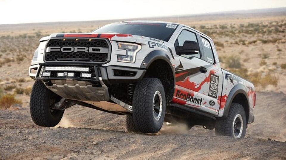 Pretekársky Ford F-150 Raptor 