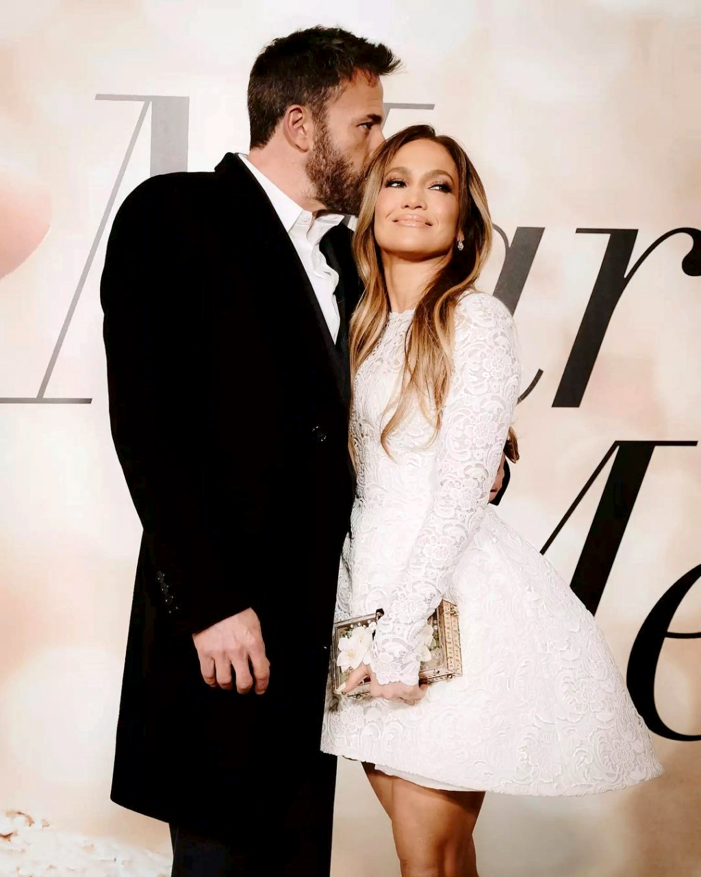 Ben Affleck a Jennifer Lopez sú zasnúbení.