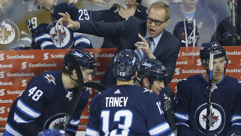 Tréner hokejistov Winnipegu Jets Paul Maurice podpísal s klubom zámorskej NHL viacročné predĺženie kontraktu.