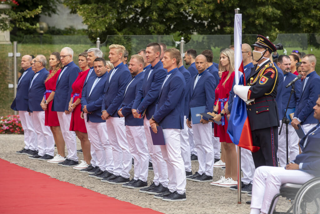 Slovenskí olympionici skladajú prisahu do rúk prezidentky Zuzany Čaputovej pred odletom do Tokia.