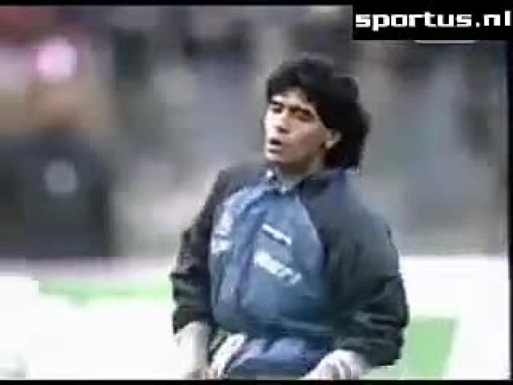 Rok po smrti vydali dokument o Maradonovi: Preboha, veď to je ako porno!