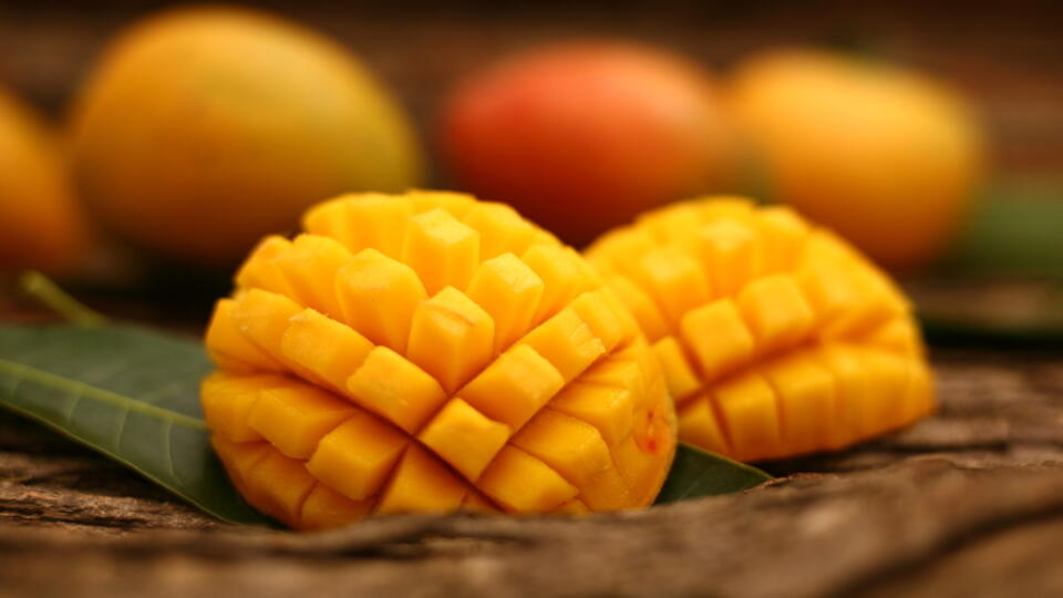 Famous,Alphonso,Mango,Slices,Over,Wood,Background,selective,Focus,Image.