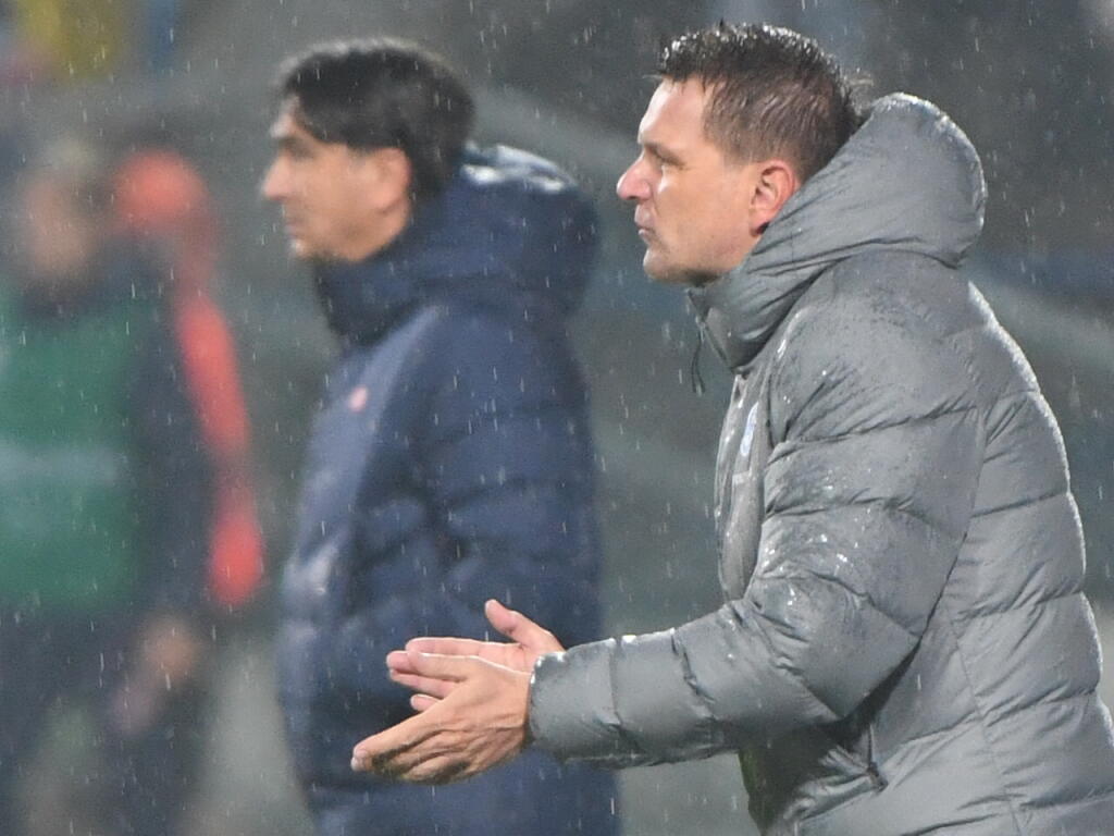 Slovenské futbalové osobnosti sme sa pýtali, či má tréner Štefan Tarkovič zotrvať na reprezentačnej lavičke, alebo naopak by ho mal nahradiť niekto iný.