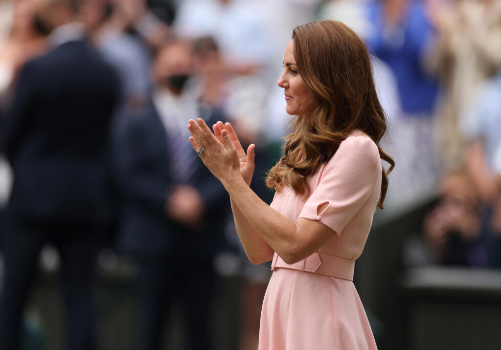 Pred futbalom vojvodkyňa Kate navštívila tenisové finále Wimbledonu medzi Novakom Djokovičom a Matteom Berrettinim.