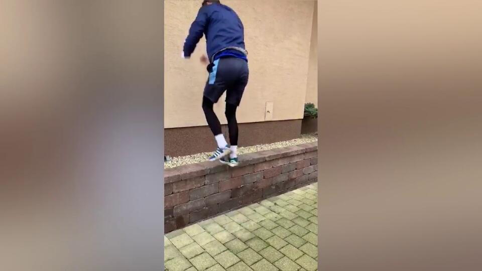 Tréning brankára Dominika Greifa ŠK Slovan v karanténe
