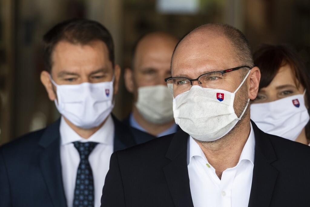 Igor Matovič, Richard Sulík tlačová konferencia predstaviteľov koalície po schválení programového vyhlásenia vlády