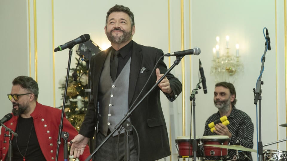 Na snímke je Silvester na zámku 2023 v Palace Art Hotel v Pezinku, kde sa o zábavu postaral Michal Hudák a Marián Čekovský. Na fotke je Michal Hudák.