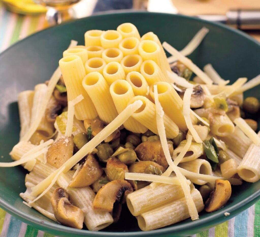 Rigatoni s vínovo- -hubovou omáčkou