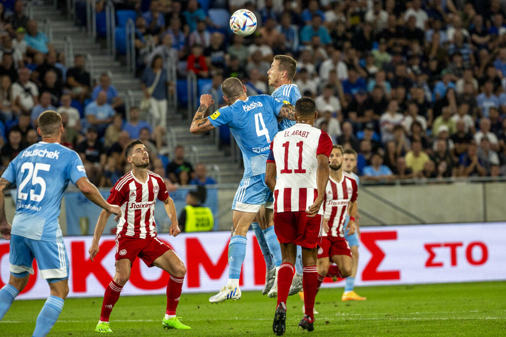 Futbalisti Slovana Bratislava v infarktovom penaltovom rozstrele prehrali s Olympiakosom Pireus a s Európskou ligou sa lúčia.