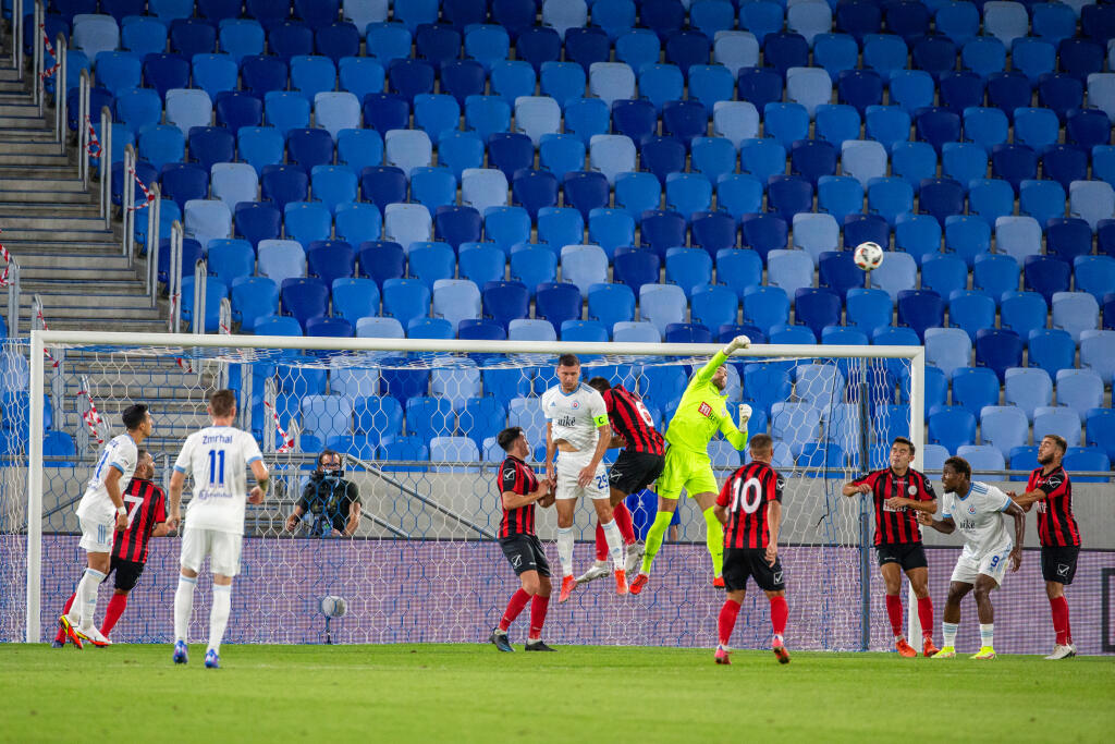 ŠK Slovan Bratislava a Lincoln Red Imps FC sa stretol v zápase tretieho kola kvalifikácie Európskej ligy na Tehelnom poli v Bratislave. Na snímke je Manuel Soler.